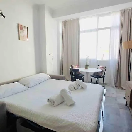 Urban Place In Close To With Pool And Garage Marbella