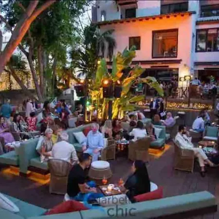 Urban Place In Close To With Pool And Garage