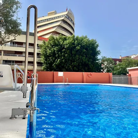 Urban Place In Close To With Pool And Garage شقة
