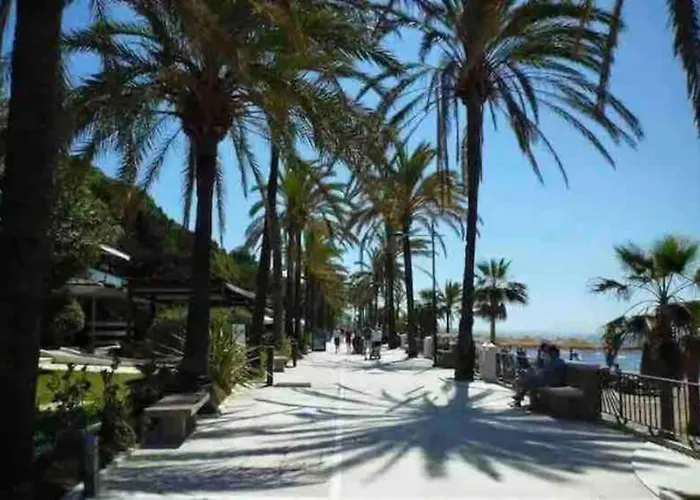 Urban Place In Close To With Pool And Garage * ماربيا