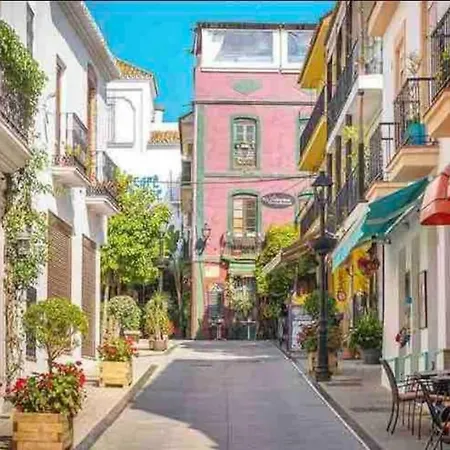 Urban Place In Close To With Pool And Garage *