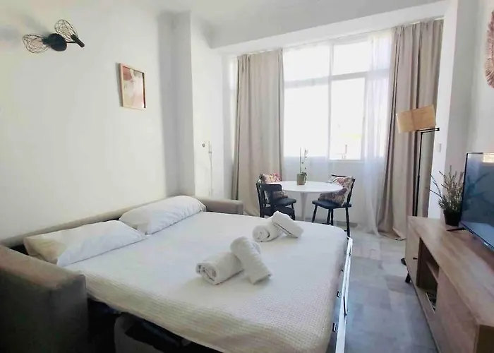 Urban Place In Close To With Pool And Garage Marbella