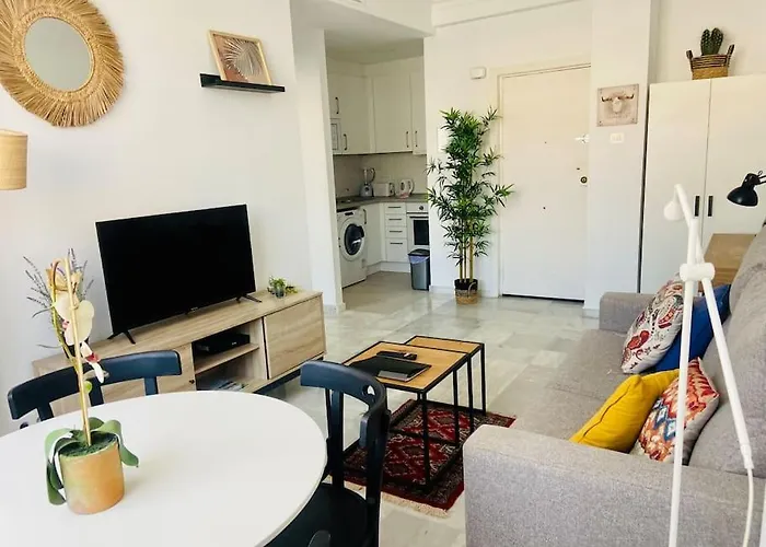 Urban Place In Close To With Pool And Garage Appartamento *